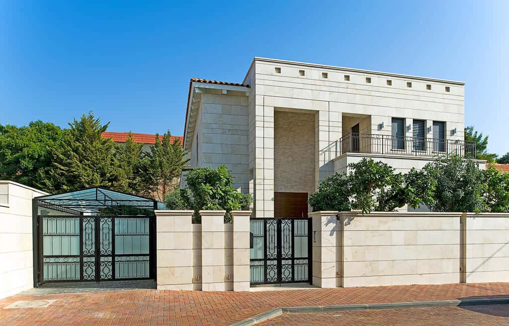 4b9caa_6dc11b0c705c404a818013969cd2d2f8